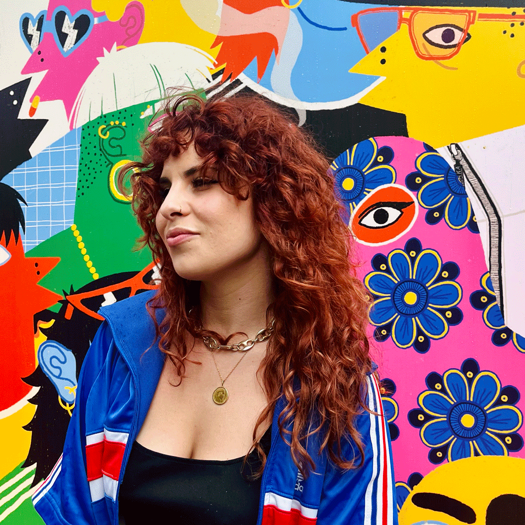 Meet the Artist @petrouchkaka